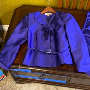 Kasper skirt suit